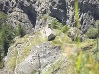 La Chapelle Notre-Dame de Bon Repos vue depuis l'oratoire du Chazelet - La Grave - © @OTlaMeije
