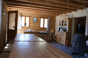 Salle à manger - La Grave - © @RefugeduGoleon.com