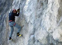Dry Tooling - La Grave - © @OTlaMeije