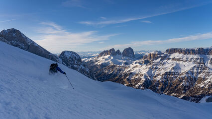 Agence de voyage Azimut - © Romain Legrand