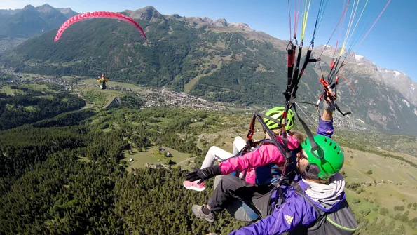 Scuola e Battesimo di parapente
