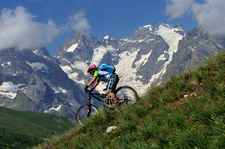 Descent from the Col du Galibier - © beallet.com