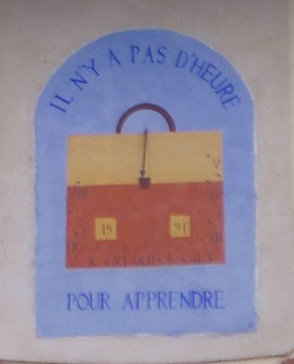 Sundial  “There is no time limit for learning” - © ©Michel Lalos