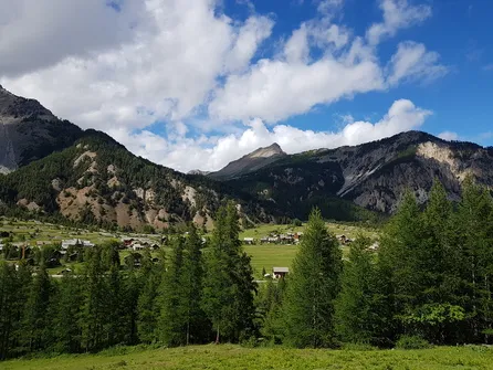 The Névache balconies loop