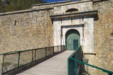 Fort des Salettes from La Vachette - © FGuffroy