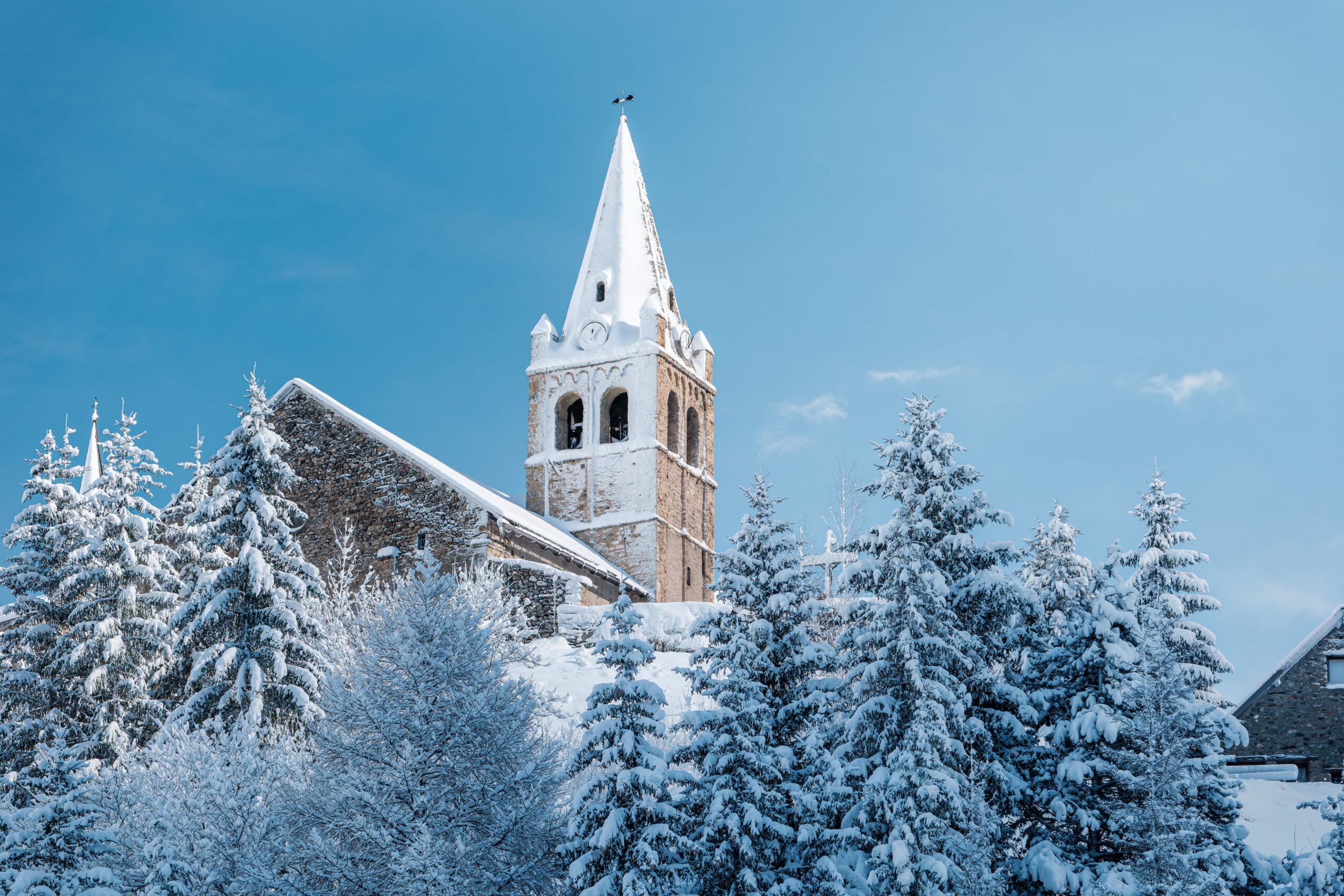 La Grave, église neige, hiver - T.Poinas (1) (1)
