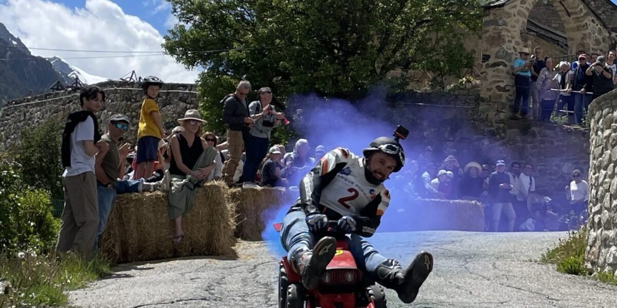 Tractofolie, pays de la Meije ©️comité_fetes_la_meije