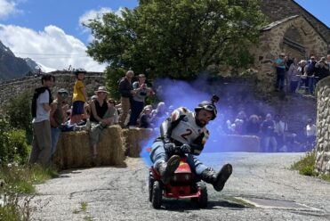 Tractofolie, pays de la Meije ©️comité_fetes_la_meije