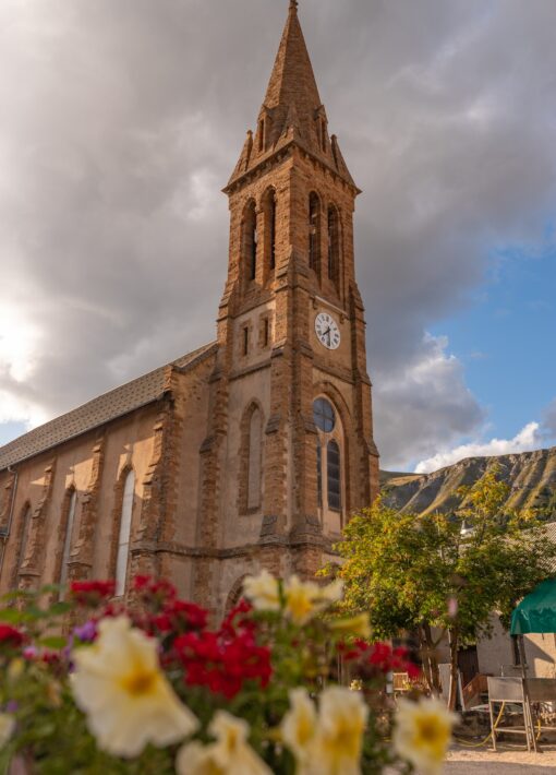 Eglise-de-Villar-dArene-©Itinera-Magica