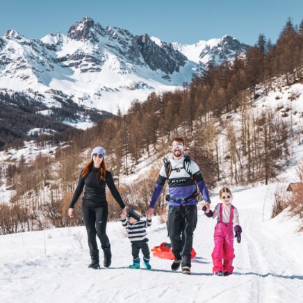Famille, pique nique, balade, luge, Haute Clarée, hiver 2026 - Thibaut Blais (106) (1)