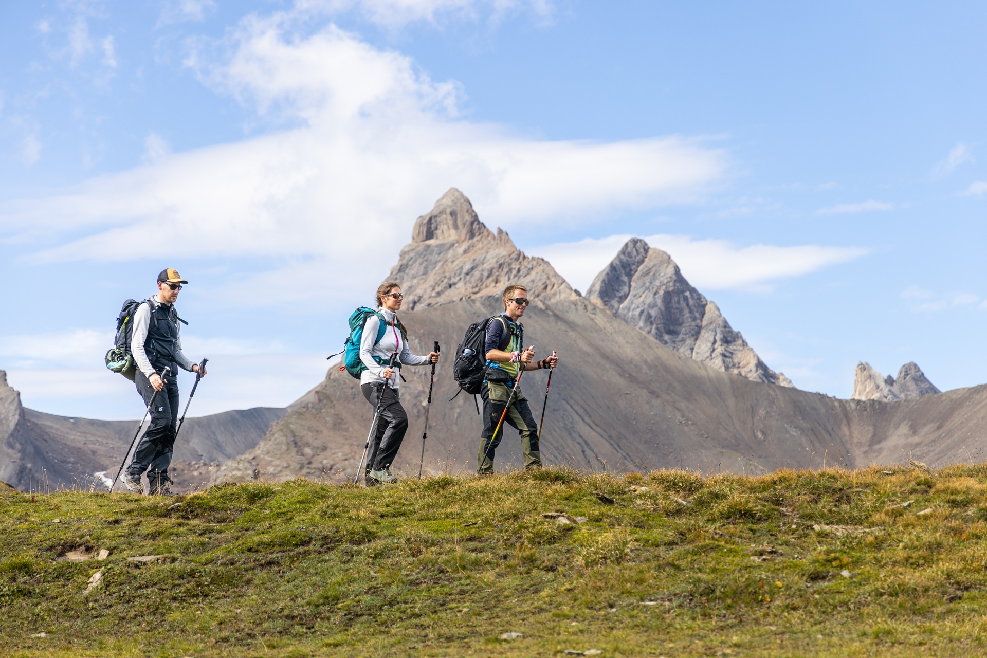 Tour des Aiguilles D'Arves - Refuge lac du Goléon et cruq des aiguilles ©T.Blais ( (4)