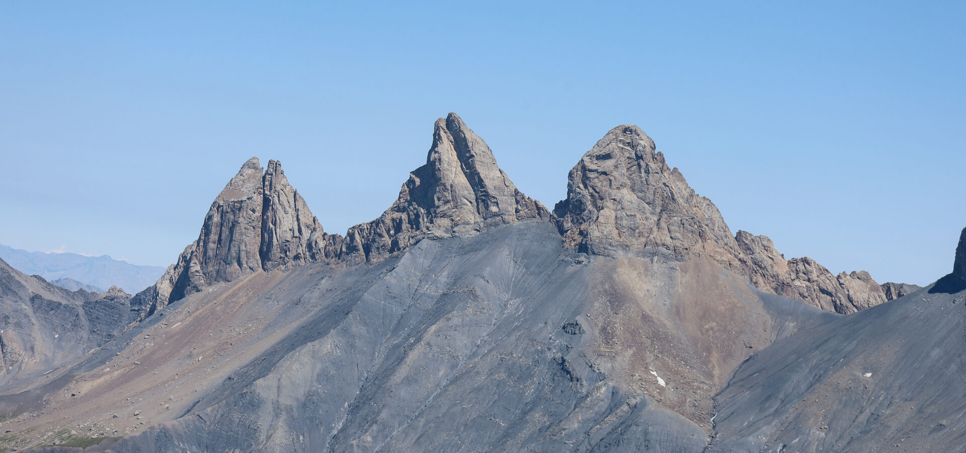 Randonnée Pic du Mas de la Grave, vue Aiguilles d'Arves été 2026 - Soline Morattel (42)